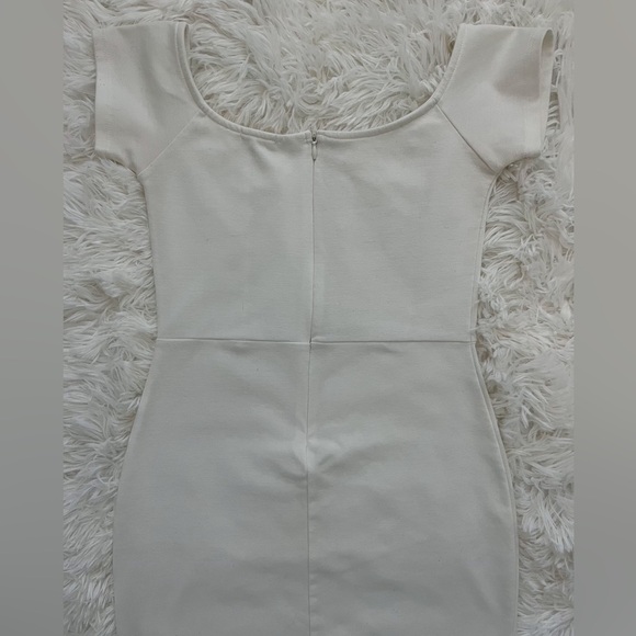 Tobi White Off-the-Shoulder Bodycon Mini Dress Size Medium - Picture 11 of 16